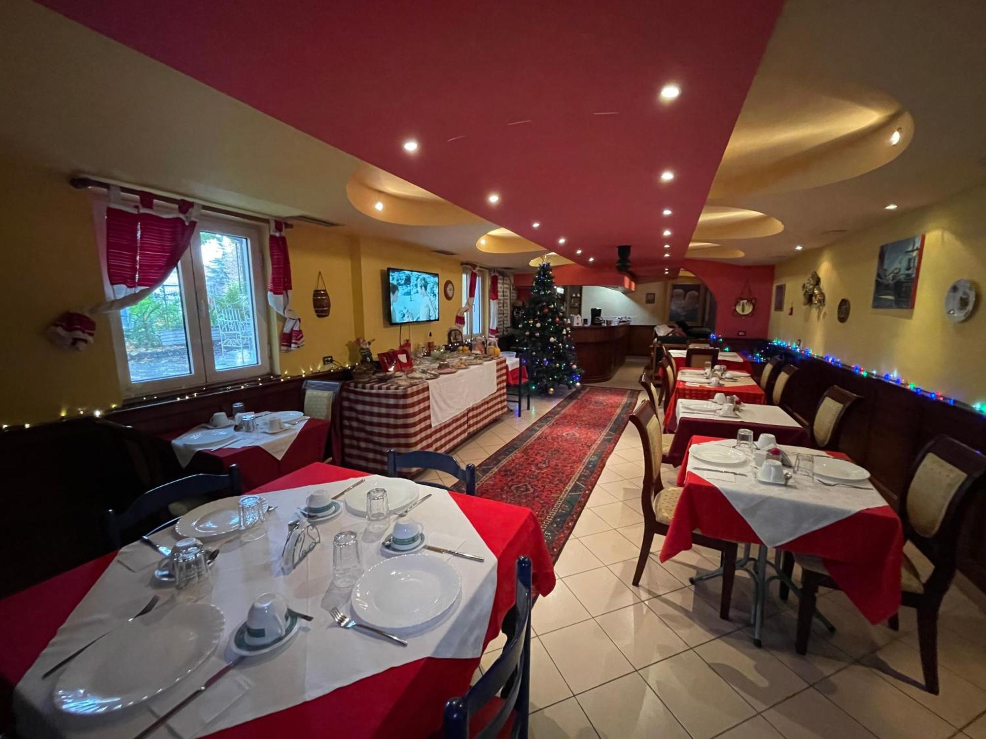 15 - Center 4* Tirana